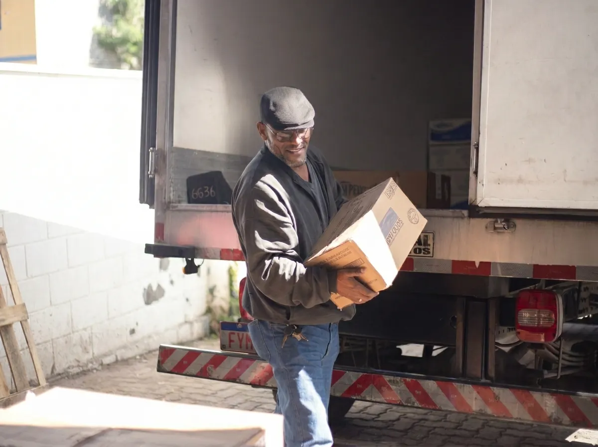 Caminhão Tomodachi em entrega